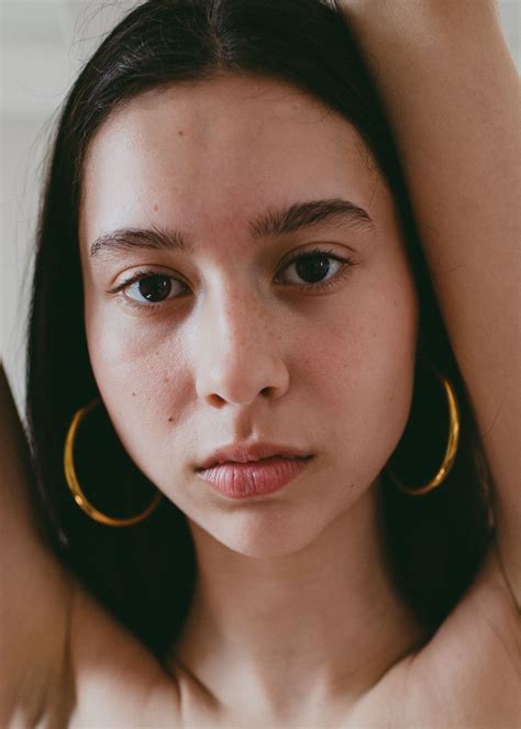 Fé’s Tale by Elina Nova — WÜL Magazine.